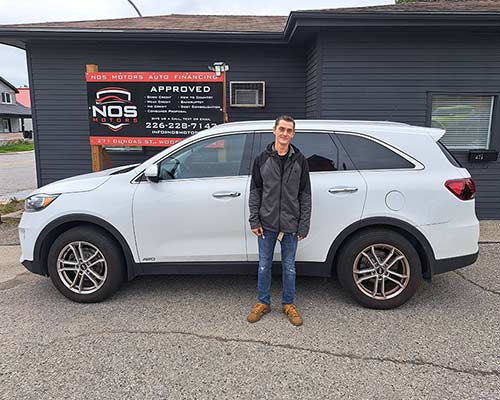 Damian from Clear Creek, ON - Approved for an SUV loan with NOS Motors Auto Finance